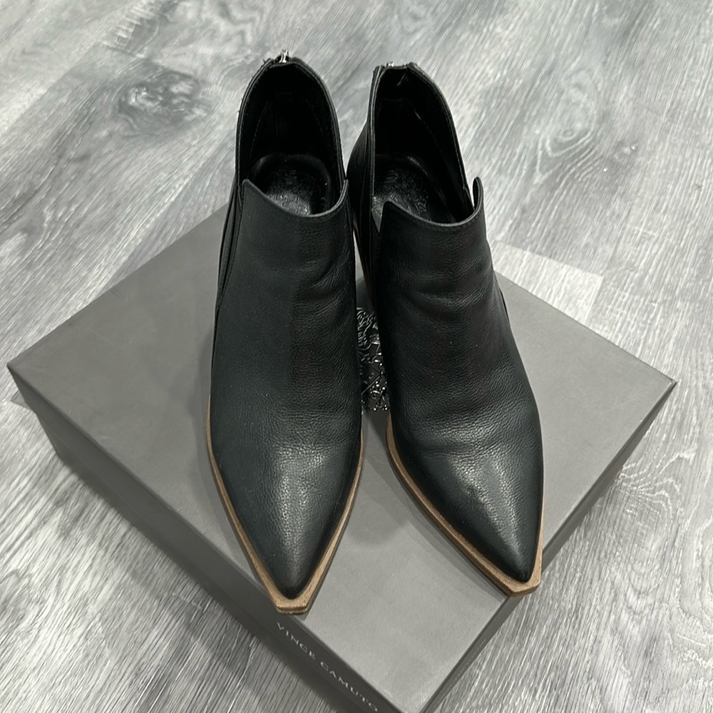 Vince Camuto leather booties size 7.5
